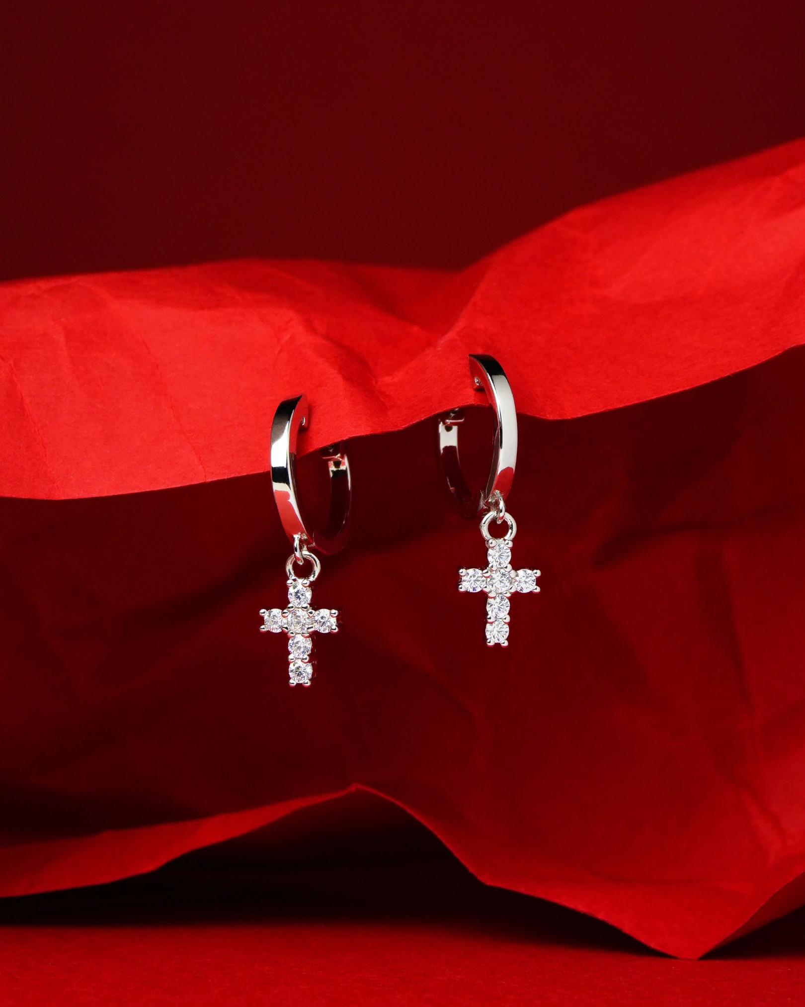 Срібні сережки "Хрестик"